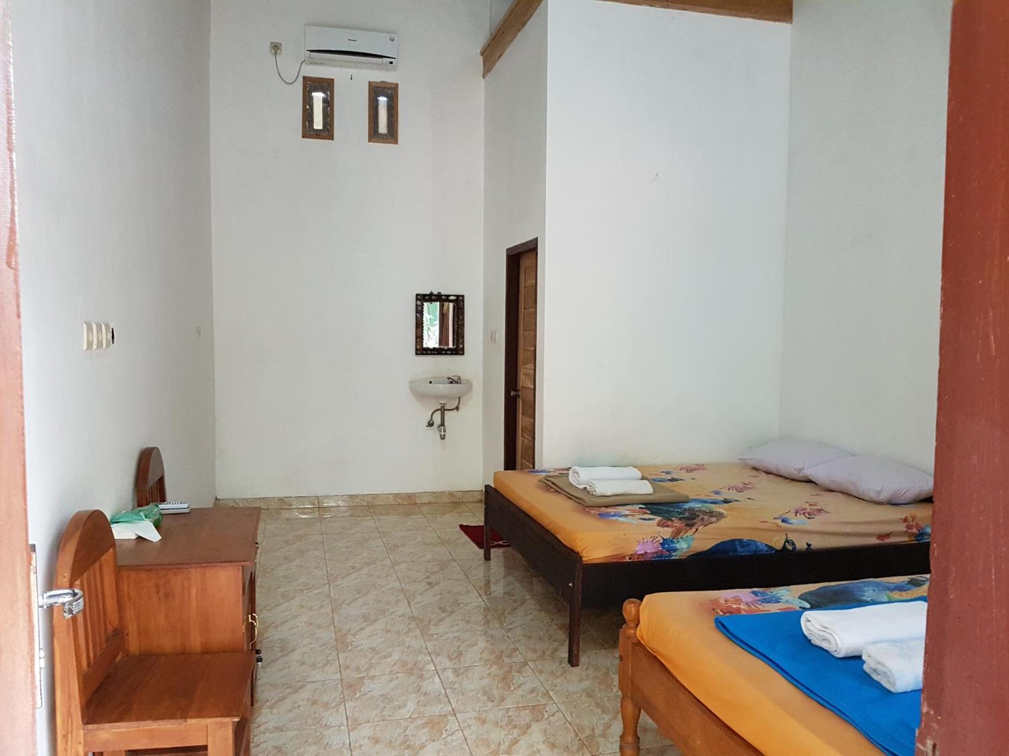 Red Island Bungalows Pasanggaran Pokój zdjęcie