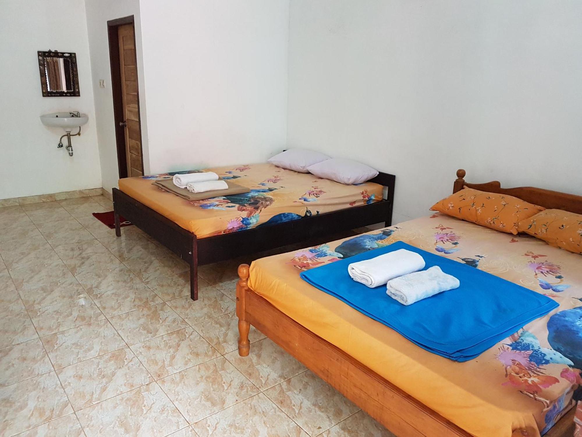 Red Island Bungalows Pasanggaran Pokój zdjęcie