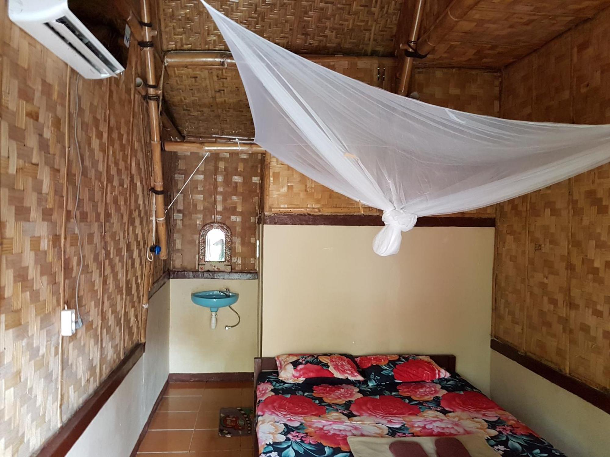Red Island Bungalows Pasanggaran Pokój zdjęcie